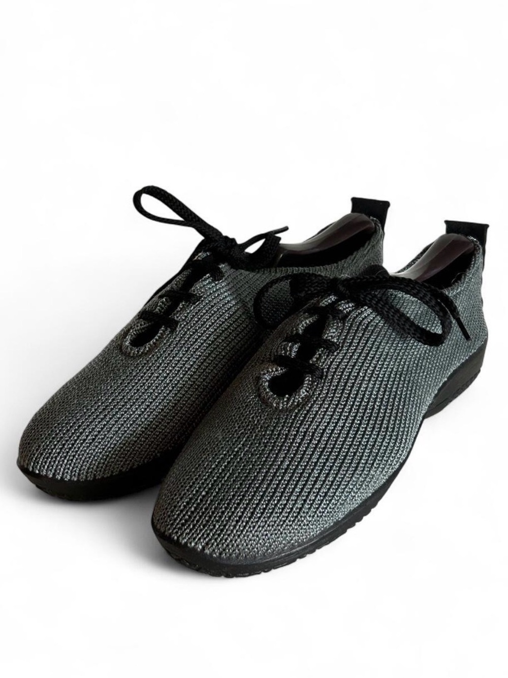 Arcopedico gray & black knit sneakers size 40 #lifestyle #comfort
